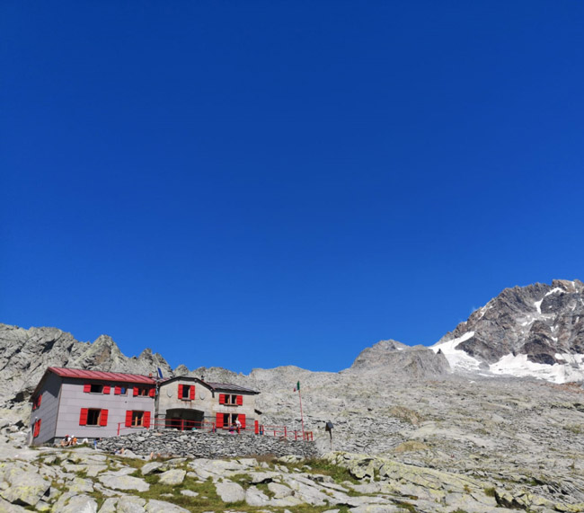 Sfondo rifugio Ponti